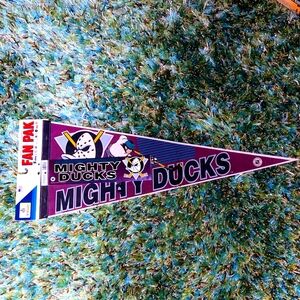 Vintage 90's New NHL Mighty Ducks Pennant Fan Pack + Sticker